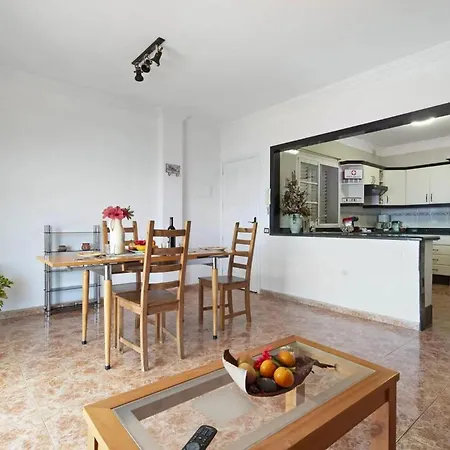 Stunning 2-bed House In Holiday home