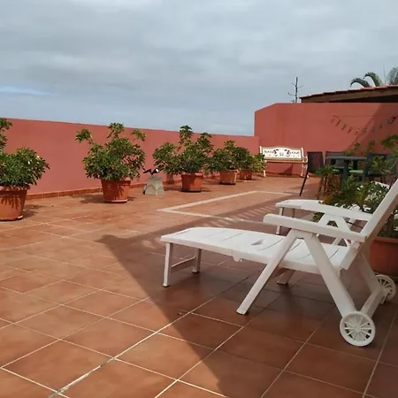 Stunning 2-bed House In Puerto de la Cruz (Tenerife)