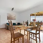 2-bed House Sleeps 4 With Free Parking Tatil Evi *