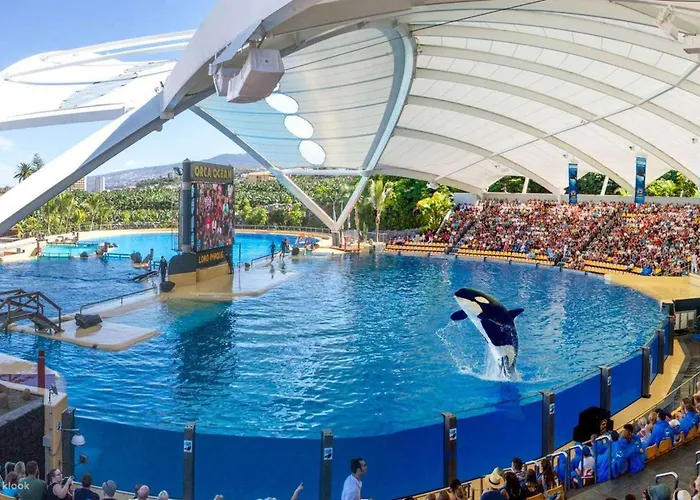 Semesterbostad 2-bed House Sleeps 4 With Free Parking *