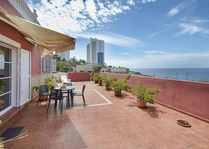 2-bed House Sleeps 4 With Free Parking