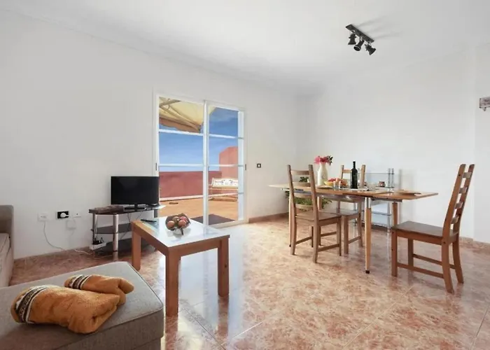 Semesterbostad 2-bed House Sleeps 4 With Free Parking