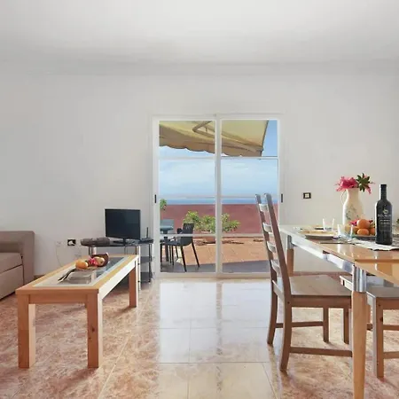 2-bed House Sleeps 4 With Free Parking * بويرتو ذي لا كروز